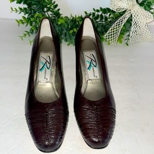 Vintage Ros Hommerson Brown Leather Heels